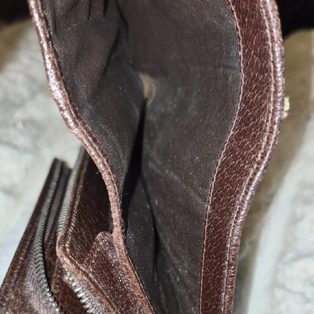 Gucci Beige and Brown Patterned Wallet - Picture 10 of 10